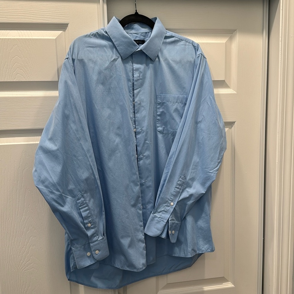 Light blue dress shirt. Ivy Crew 
XL 17-17.5 34/35